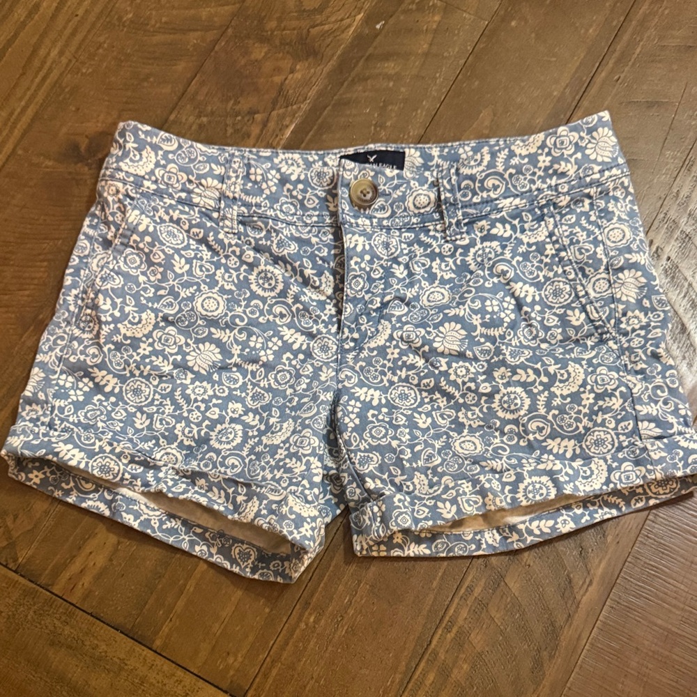 American Eagle Blue Floral Midi Shorts